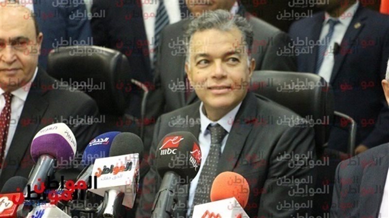  الدكتور هشام عرفات
