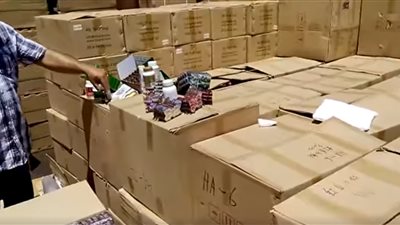 فيديو..إحباط محاولة لتهريب 15 مليون قرصًا ممنوع تداولها عبر ميناء الإسكندرية