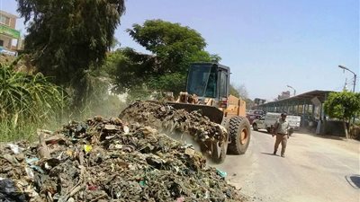 قبل عيد الأضحى 2018.. رفع 300 طن مخلفات ري في حملة مكبرة بمركز ساقلتة