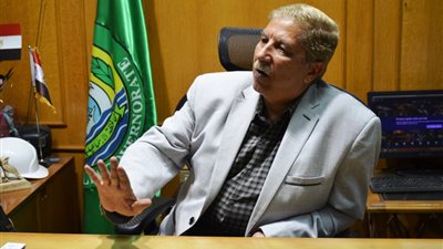 محافظ الإسماعيلية: تخصيص قطعة أرض لإنشاء محطة رفع صرف صحى بقرية عين غصين