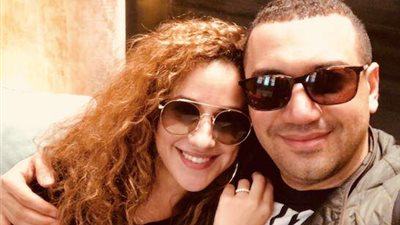بعد 24 ساعة من الشائعات عن انفصالهما.. معز مسعود: بطلوا فضول واحترموا حياتنا الشخصية 