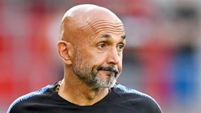 إنتر يمدد عقد سباليتى رسميا