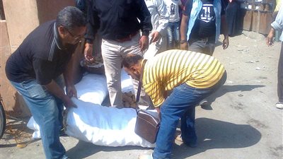 صور.. رئيس حي المطرية يشن حملة مكبرة لإزالة الإشغالات