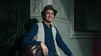 شاهد هبة مجدي تشارك محمد محسن الغناء في مكتبة الإسكندرية 