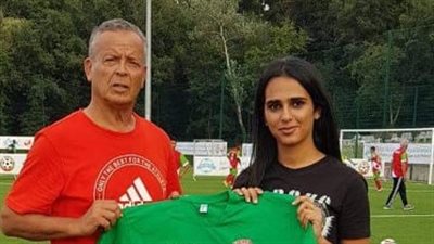 الأخضر بلومي يدعم كأس العالم ساتوك للايتام في بلغاريا