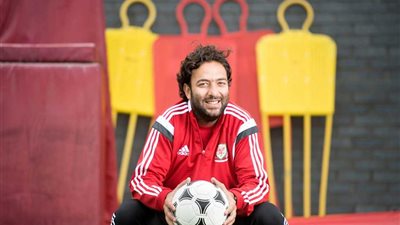 ميدو يطير إلى توتنهام.. تعرف علي السبب