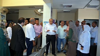 صور.. محافظ القليوبية يتفقد مشروعات خدمية بـ طوخ بتكلفة ٢٥٥ مليون جنية