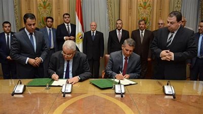 بروتوكول تعاون بين وزارة الري ومصر للطيران