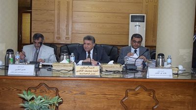 رئيس جامعة بنها: الدولة تتحمل مبالغ طائلة في ميزانية التعليم الجامعي 