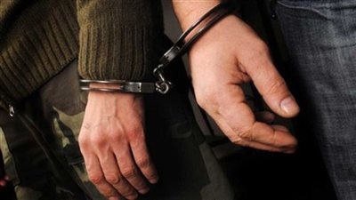 ضبط عاطلين بحوزته مواد مخدرة في شبرا الخيمة