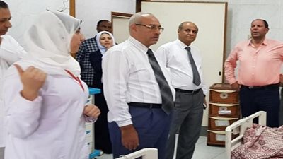 صور.. وكيل وزارة الصحة بالقليوبية في زيارة تفقدية لوحدة طب الأسرة بقرية العمار