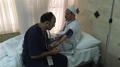 عيادات البعثة الطبية للحج توقع الكشف على 51491 حاج مصري