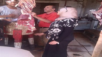صور.. تحرير ٤ محاضر ذبح خارج السلخانة بـ شبين القناطر