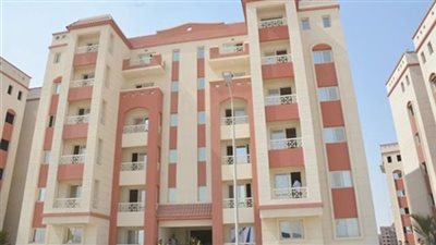 تسليم 4 وحدات سكنية للأولى بالرعاية بمركز أبوقرقاص بالمنيا