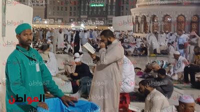 عمال نظافة الحرم .. ما هي تفاصيل مهمتهم مع بدء موسم الحج ؟