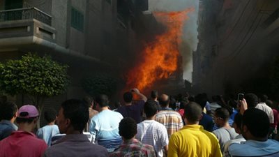 إخماد حريق محدود بكنيسة العذراء والقديسين 