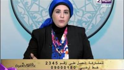 بالفيديو.. متصل: «خاطب بنت عمى وكل ما أقابلها يكون في قبلات وأحضان»