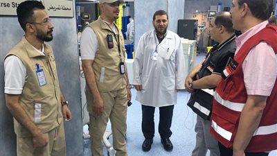 صور.. بعثة الحج المصرية تبحث مع مدير 