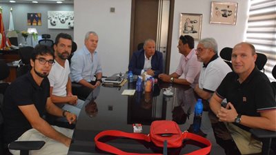 صور.. أبو ريدة يجتمع مع أجيري لـ الاطمئنان على الاستعدادات للنيجر