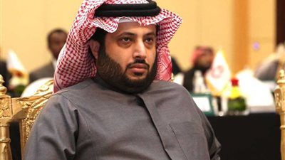 تركي آل الشيخ يطالب بزيادة عدد الأجانب في الدوري المصري