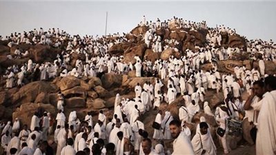 عاجل.. بعثة حج القرعة تخصص رقمين للتواصل مع الحجاج في مني وعرفات