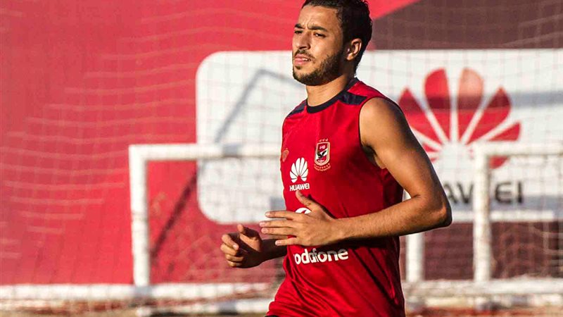 باسم علي لاعب الاهلي