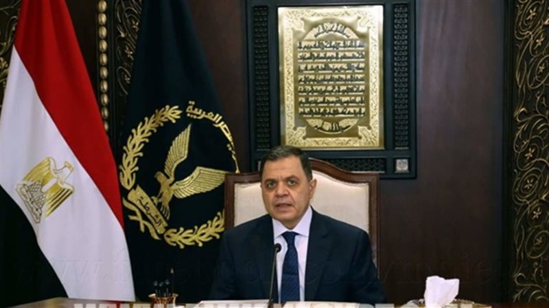 وزير الداخلية محمود