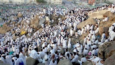 انفوجراف| تعرف على سبب تسمية جبل عرفات بهذا الإسم 