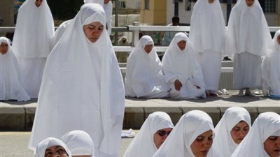 فتوي للنساء في الحج| هل يجوز للحائض قراءة القرآن