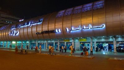 القبض على 13 هاربا من تنفيذ أحكام قضائية بـ مطار القاهرة الدولي