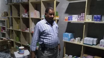 صور.. مداهمة مصنع غير مرخص لإعادة تصنيع الأدوية الفاسدة بـ أسيوط