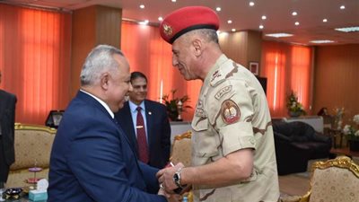 محافظ الشرقية يستقبل مدير إدارة الشرطة العسكرية لتهنئته بـ عيد الأضحى 2018