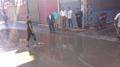محافظ القليوبية يتابع اعمال اصلاح عطل صرف صحى بشبين القناطر