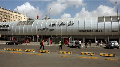 مطار القاهرة يستقبل أكثر من مائة رحلة طيران خلال 24 ساعة 