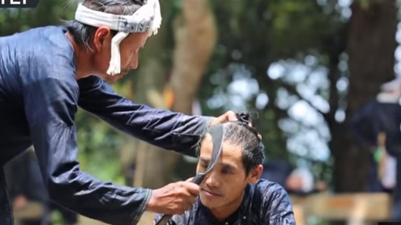 حلاق صيني