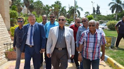 محافظ الإسماعيلية يتفقد الأندية والشواطىء فى ثانى أيام عيد الأضحى 2018