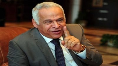 فرج عامر يكشف مفاجأة عن بيع سموحة لـ مستثمر عربي