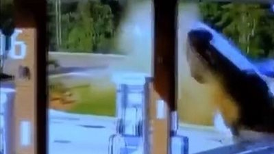 فيديو.. العناية الإلهية تنقذ فتاة من موت محقق