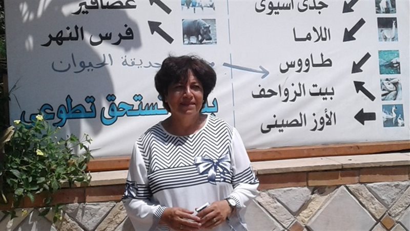 مدير حديقة الحيوان-بني