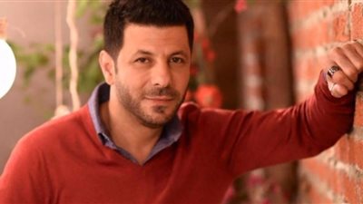 شاهد كيف ودع إياد نصار ياسر المصري 