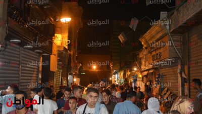 صور.. هكذا احتفل المصريون بعيد الأضحى في شارع المعز