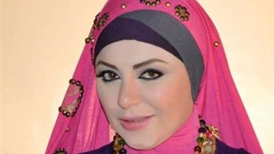 صور.. جلسة تصوير جديدة لـ ميار الببلاوي وزوجها 