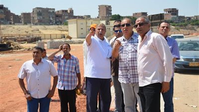 محافظ الإسماعيلية يتابع مشروع المحور المرورى الجديد على بحيرة الصيادين