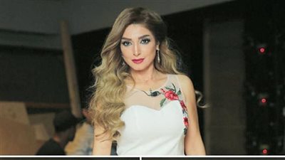 روجينا والشفاف والبحر.. لن تتخيل كيف ظهرت أثناء العطلة الصيفية  