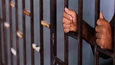 ضبط عاطل ببولاق لاتهامه بالاتجار بمخدر الاستروكس