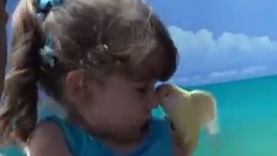  فيديو.. أطرف مواقف لـ الأطفال مع الحيوانات