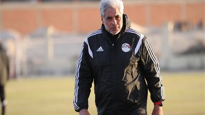 أحمد ناجي في مباراة سموحة والجيش.. تعرف على السبب