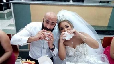 طريقة احتفال جديدة ابتكرها عروسان يوم زفافهما