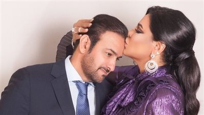 الجينز المقطع  يليق بكِ .. لن تتوقع كيف ظهرت أحلام مع زوجها!