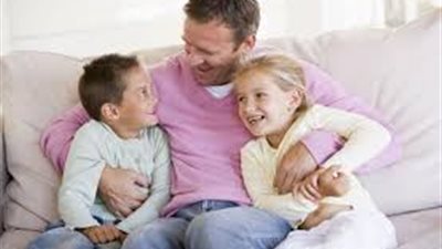القراءة والتركيز من أهم أسس تمنية الذكاء العاطفي لدى الطفل